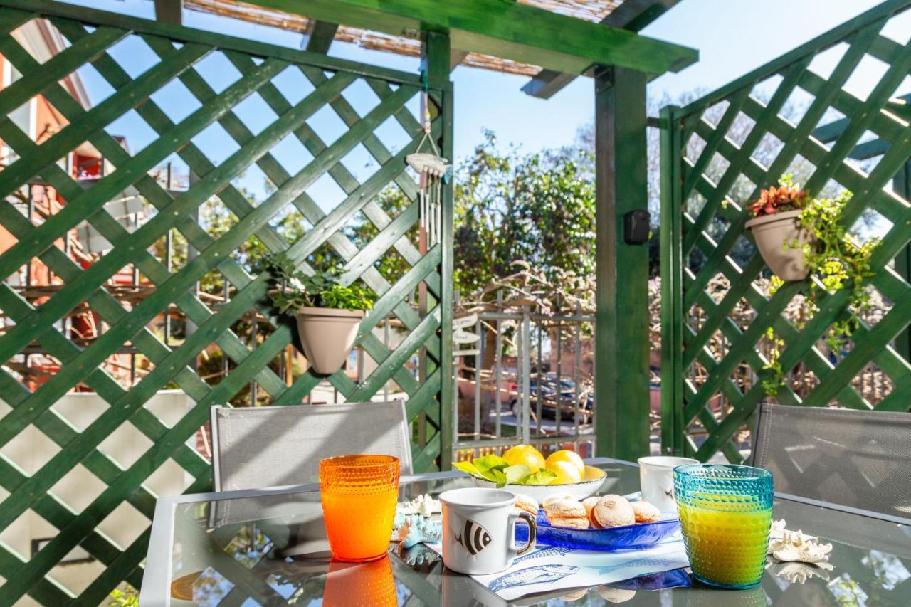 산타마리아나바레제 Casa Perla Marina 빌라 외부 사진